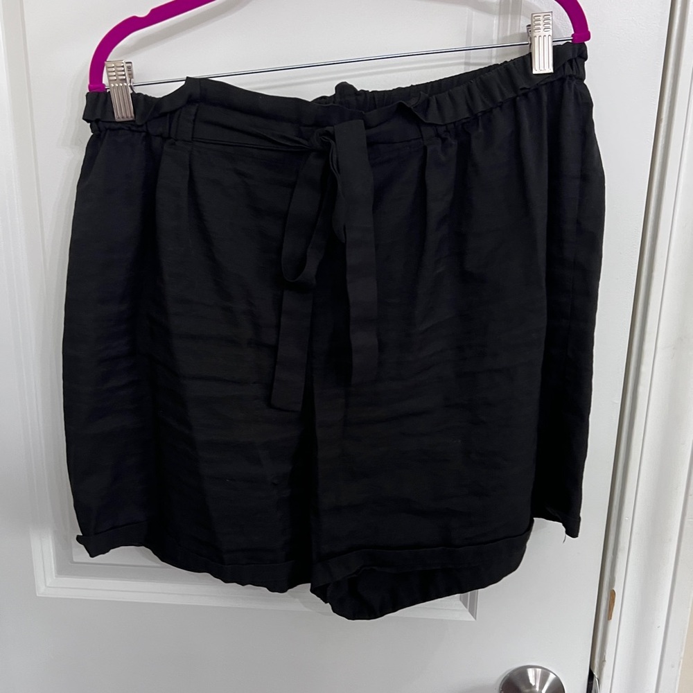 SHEIN Black High Waist Casual Shorts